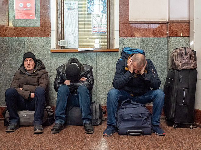 Schlaflose Nächte und die ständige Angst vor Bomben und Raketen plagen die Menschen. Bild: Jana Cavojská, Slovakia Schlaflose Nächte und die ständige Angst vor Bomben und Raketen plagen die Menschen. Bild: Jana Cavojská, Slovakia